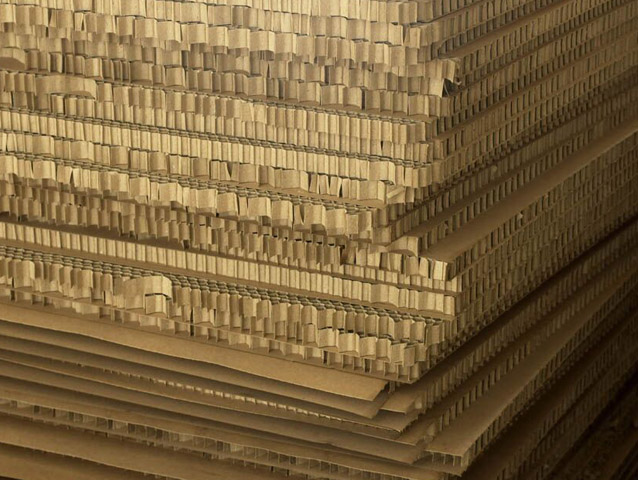 东莞蜂窝纸生产厂，定制1000套缓冲用花瓶蜂窝纸